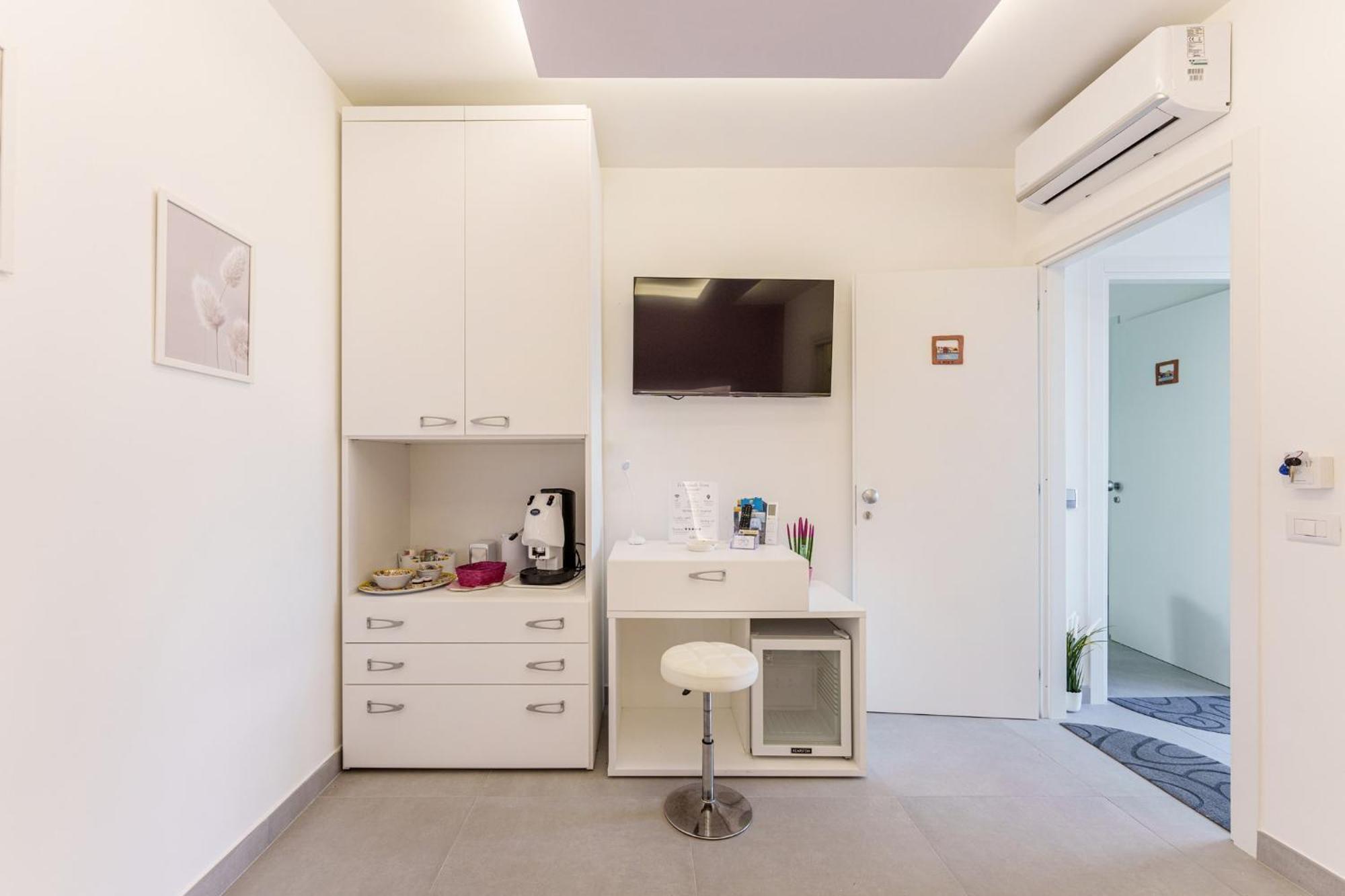 Le Rondinelle Rooms Procida Exterior photo
